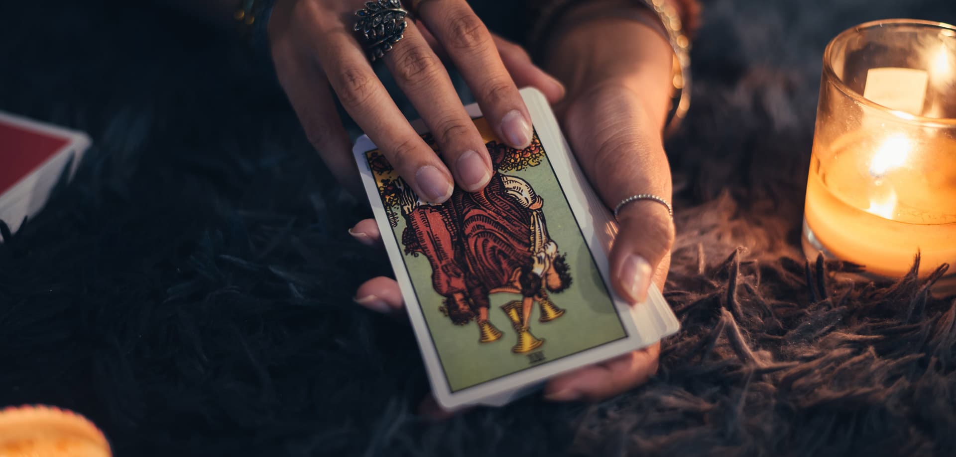 ¡También ofrecemos clases y cursos de tarot!